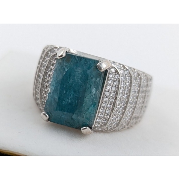 9 gram Certified Silver Emerald gemstone Ring ($12,265 Appraisal)