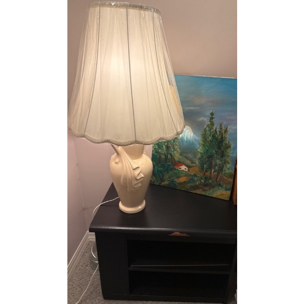 Night Stand End Table w/ Bow Lamp & Original Oil On Canvas Art Piece 20T