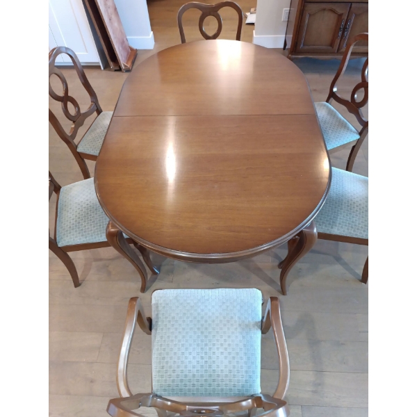 Elegant Gibbard Dinette Set  Table w/Two Leaves & Six Chairs  64"w x 41"d x 32"tall