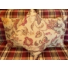 Image 6 : Oversized Plaid Love Seat Sofa 2 Seater w/ Floral Throw Pillows 81x40x32