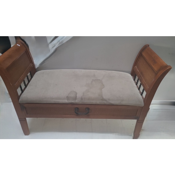 Bench w/ Upholstered Seat and Hidden Storage 43 W, 16 D, 28 T