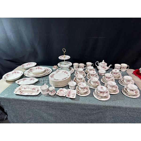 Royal Albert China "Lavender Rose" 