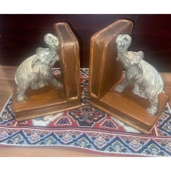 Decorative Elelphant Book Ends w/ Bohemian Sham/Tapestry 6T