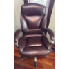 Image 2 : Lovely Leather Office Chair - 45T 