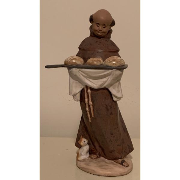 LLADRO  Porcelain 'Fray Pan Neustro' - 8.5T 
