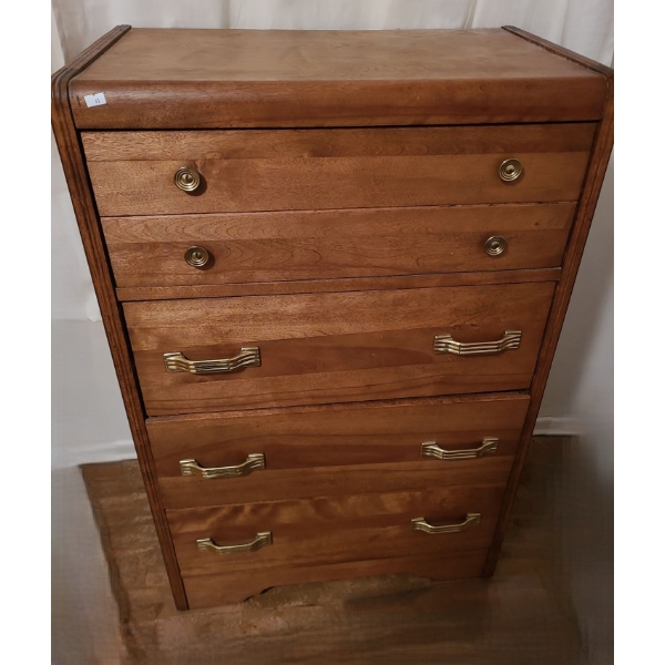 Wooden 4 Drawer Dresser 27 W, 16 D, 43 T
