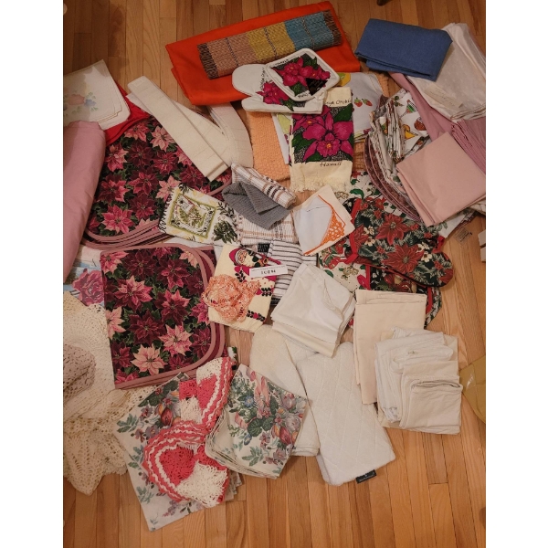 Textile Lot: Placemats, Runners, Oven Mitts, and More