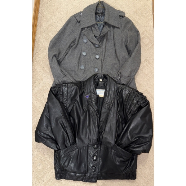 Vintage Ladies Outerwear - Size Large / Blk & Grey 