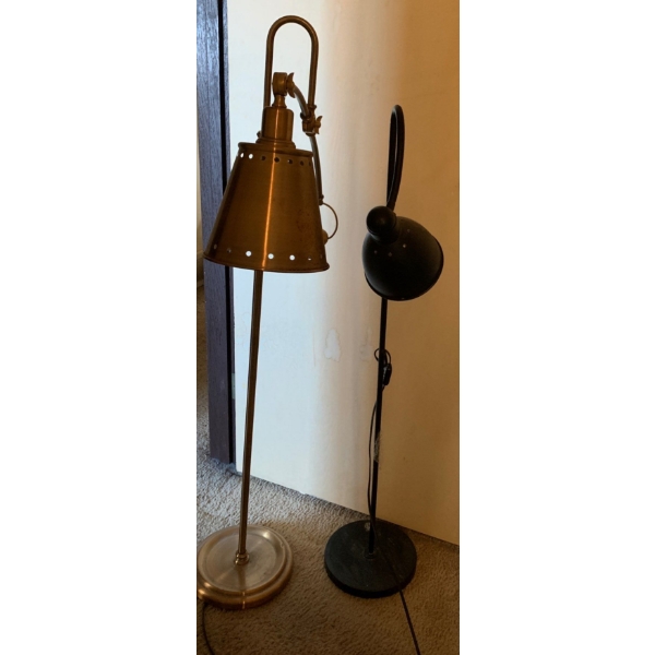 Lamp Collection Including Lovely Brass Lamp - 52T 
