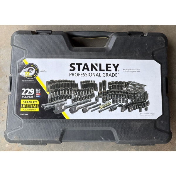 New STANLEY Professional Grade 229 Piece Socket Set - Lifetime Guarentee