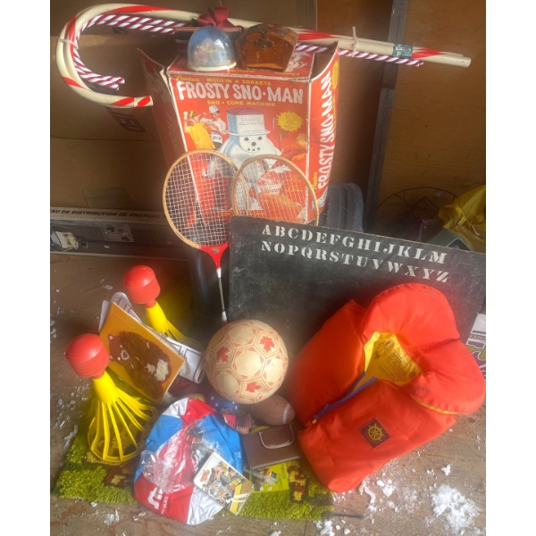 Kiddie Corner - Snow Cone Machine Chalkboard Rackets & More
