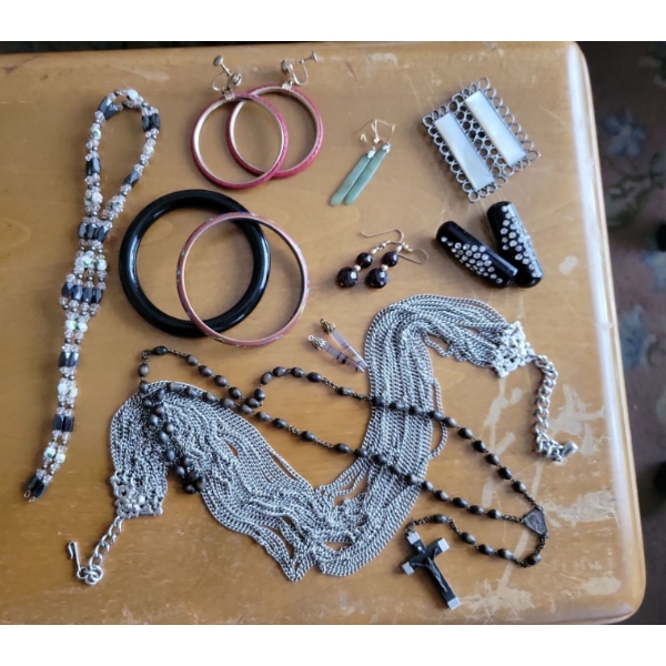 Ladies Vintage Fashion Jewellery Collection - Rosary Onyx Bangle & More