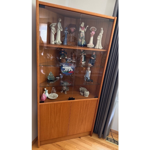 Vintage Corner Display Cabinet, Contents NOT Included - 34W, 18D, 72T 