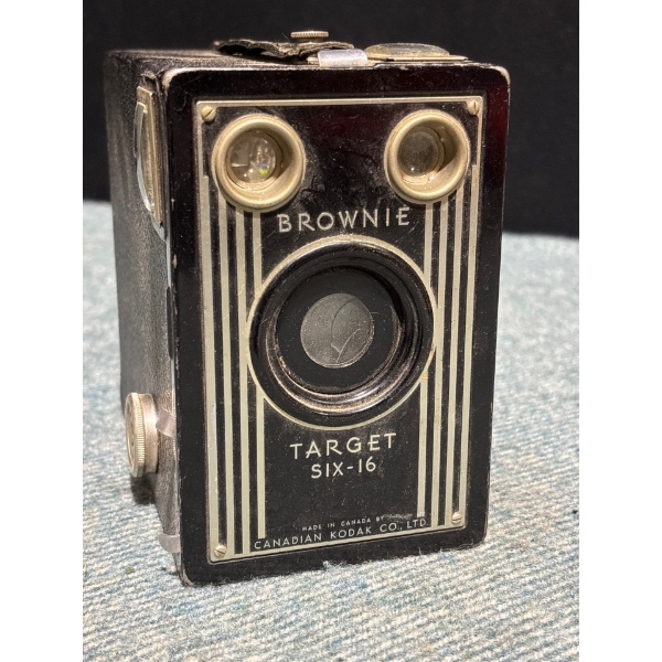 Kodak Brownie Target Six-16 Camera