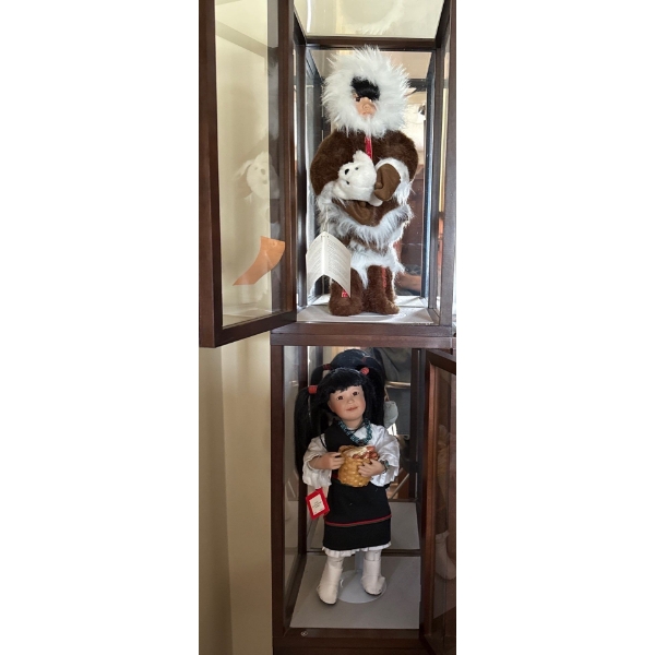 Decorative Dolls in Cases - Ashton Drake Desert Star Doll & Georgetown Collection Inuit Doll (16T)