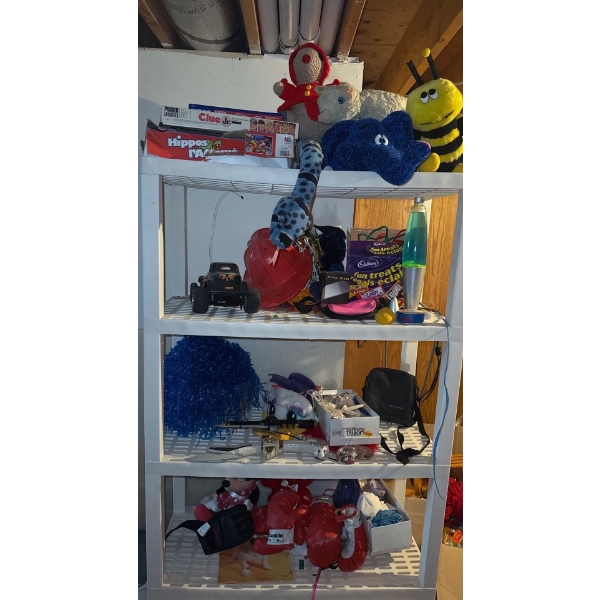 Toy Collection - Clue, Hippos, Toy Truck, Stuffed Animals, Seashells, Shelf (70T) 