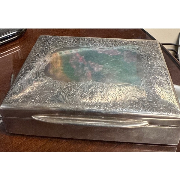 Sterling Silver Trinket Box (193.9 grams)