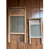 Image 1 : -two wash boards, one by the Fraser manufacturing and the other by Pearl, both an amazing condition 