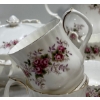 Image 4 : Royal Albert "Lavender Rose" China Set 