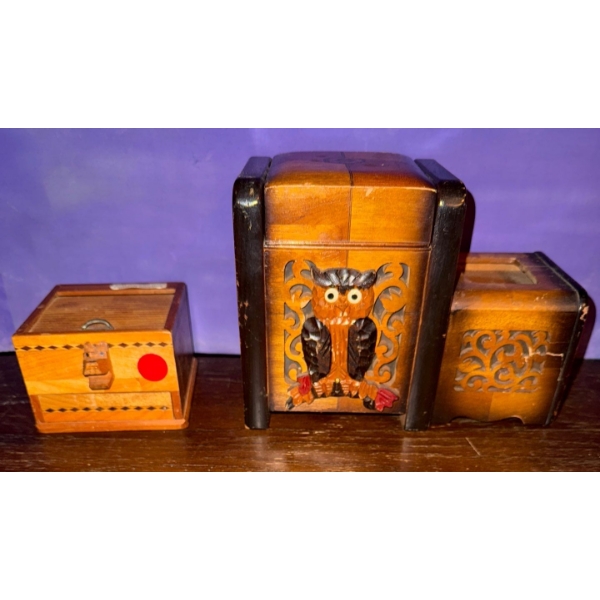 Vintage 1940's Japan Wooden Carved Owl Music Box/Cigarette Dispensers