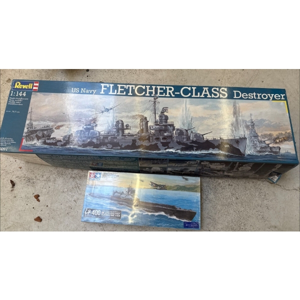 US Navy Fletcher-Class Destroyer 1:144 Sc w/ Japanese Navy Submarine I-400 1/350 Sc