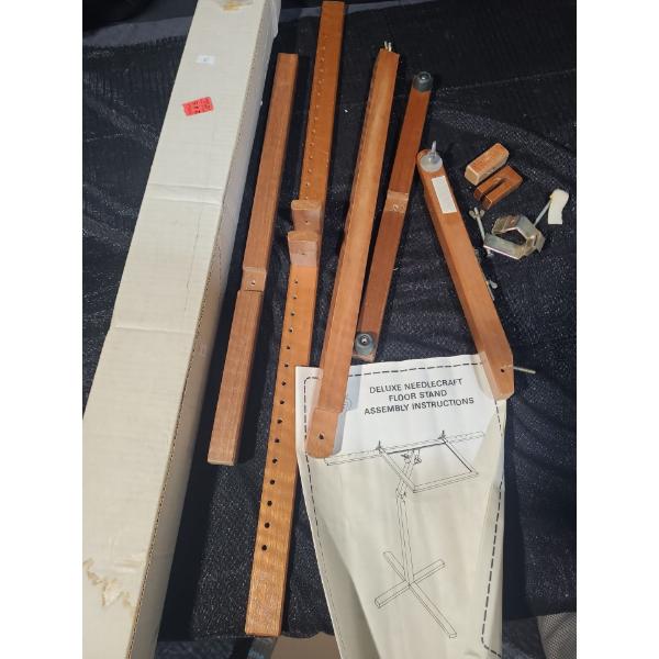 Deluxe Needlecraft Floor Stand