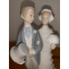 Image 4 : Lladro Porcelain Wedding Vows Cake Topper Matrimony 8T