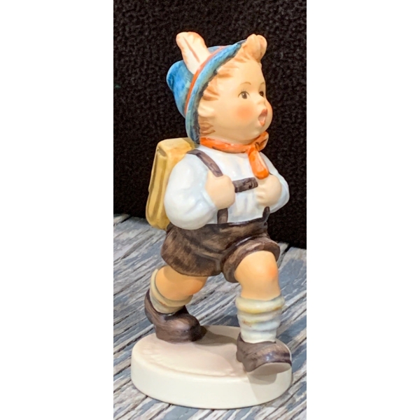 Goebel Hummel School Boy - 5T