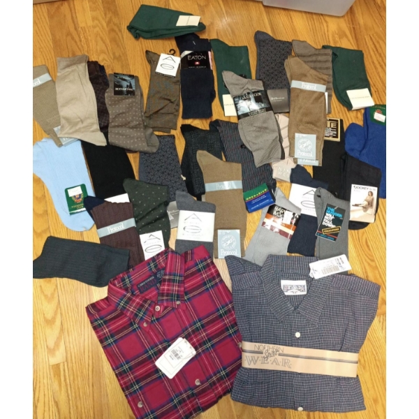 Variety Of Men's Socks & T-shirts Size Large