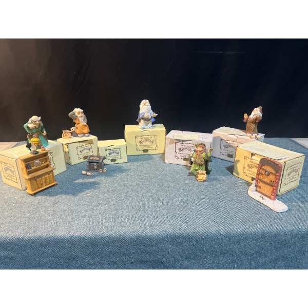 The World Of Krystonia Wizards Figurines