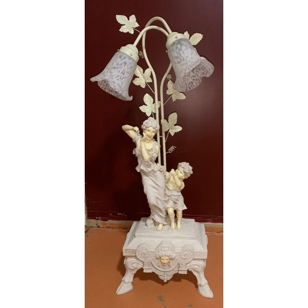 Lamp of Woman with Child, Resin Base with Metal 36 T, 13 L, 9 W