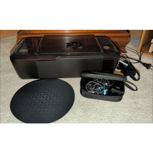 HP Deskjet 3000 & HP Desk Speakers
