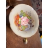 Image 2 : -2 stunning Aynsley bone China made an occupied Japan Cabbage Rose teacup (the interior is visible).