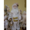 Image 3 : Santa's in White Collection - Tallest is 14T 