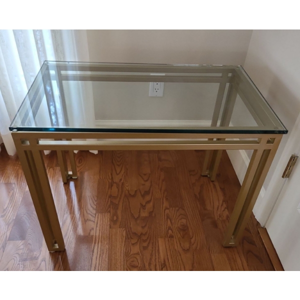 Lovely Metal & Glass Side Table (Solid) - 28W, 17D, 22T 