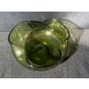 Image 5 : Lot: Green Glassware and Royal Albert 'Old Country Roses' Bone China