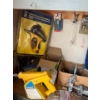 Image 2 : Selection of air tools and accessories.
