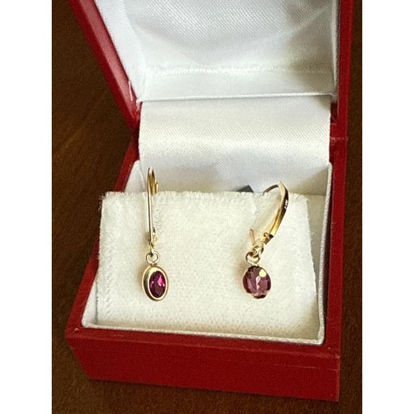 Yellow Gold 14K Stamped Earrings Pink/Red Stones, Weighs 0.99g