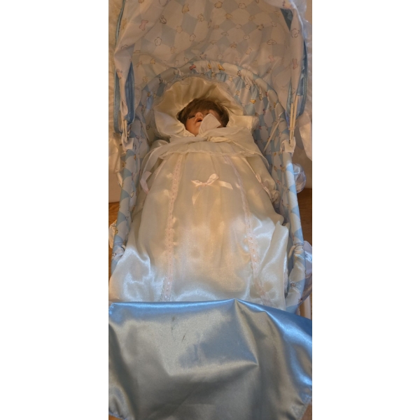 Rolling Cinderella Porcelain Doll Pram - 30W, 15D, 31T