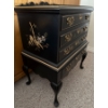 Image 2 : Hand Painted Black Lacquered Chinoiserie Secretariat 25x16x32