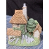 Image 2 : Hand Carved 'Tollkeepers Cottage' By David Winter 