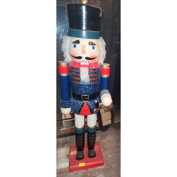 Nutcracker w/ Blue Sequined Coat 24 T