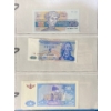 Image 5 : Paper Money from Around the World