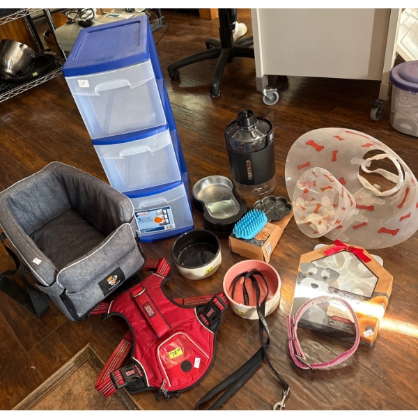 Melafa 365 Small Soft Sided Pet Carrier 13 W, 16 D, 8 T, Kong Harness XL, Bowls and More! 