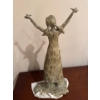 Image 4 : Statue of Girl Holding Birds 23T 