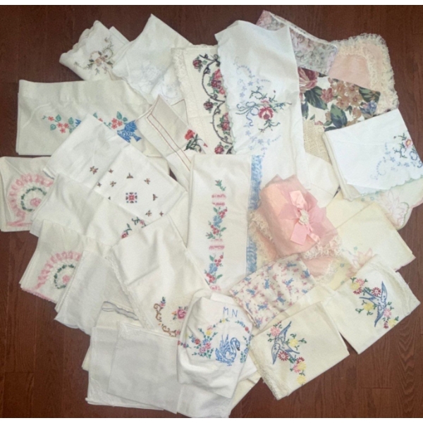  Vintage Linens w/ Top Notch Embroidery Petite Point & More