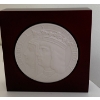 Image 3 : LLADRO Porcelain 'Isabel Fernando V' Imitation Coin Plaque  - 6x6 