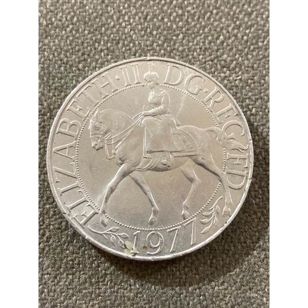 1977 Queen Elizabeth II Silver Jubilee Crown Coin