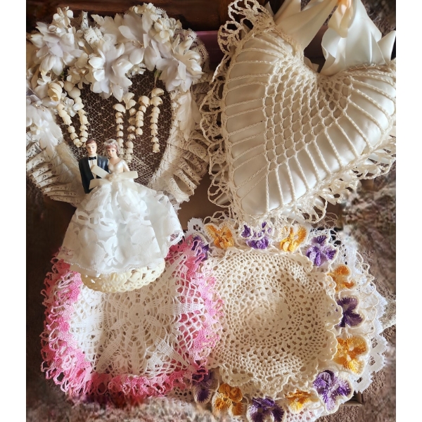 Small Box w/ Doilies, Vintage Wedding Cake Toppers