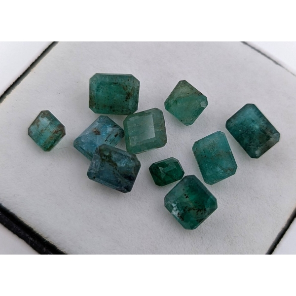  Emerald gemstone PARCEL 13.8 ct Certified ($20,700 Appraisal)